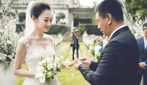 徐佳宁第一任妻子是谁(徐佳宁的婚史)