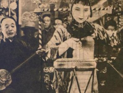 ​第一部有声电影是1931年上映的《歌女红牡丹》