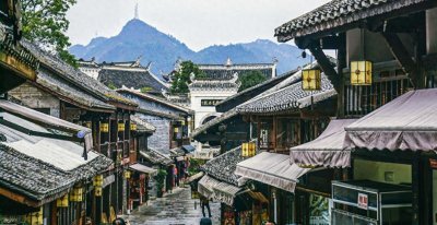 ​贵阳旅游：最值得去的10个地方，你去过几个？