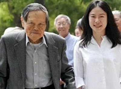 ​曝翁帆为杨振宁生下101岁儿子，婴儿正面照曝光疑遗产将重新分配